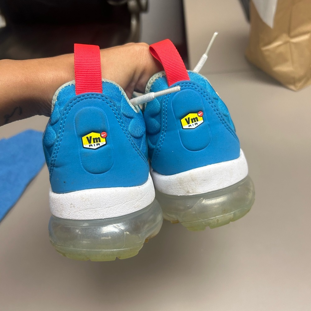 Gradient Women's Sneakers - Picture 6 of 9